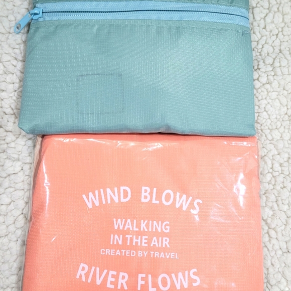 Foldable bags ( pack of 2) - Picture 1 of 3